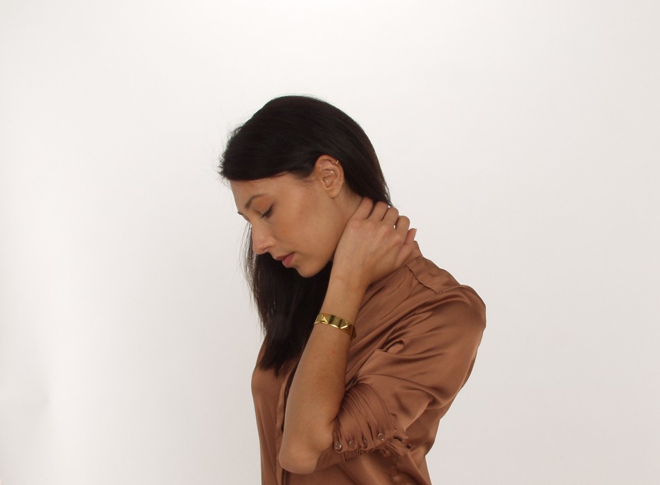 Colliers, bracelets, bagues, boucles d'oreilles
